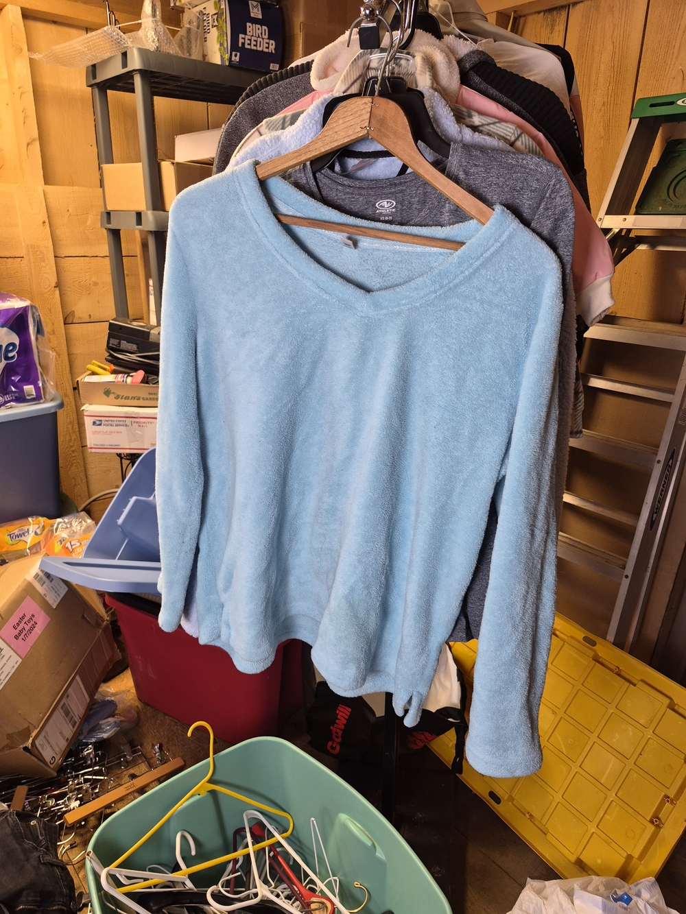 PINK Victoria's Secret Light Blue Plush V-Neck Sweater Bin 64